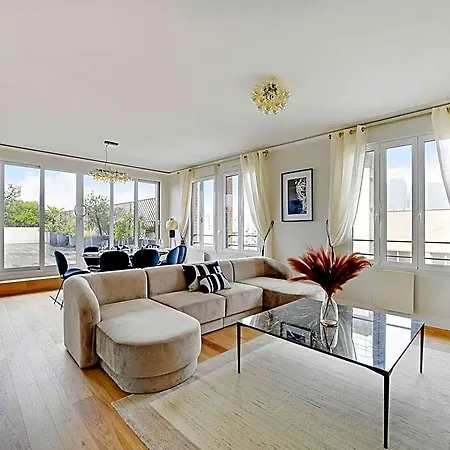 Szálloda Stunning - 3br6p - La Dacfense
